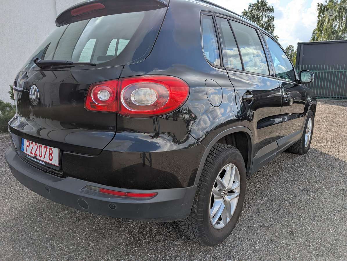 Volkswagen Tiguan 2010 — photo 18