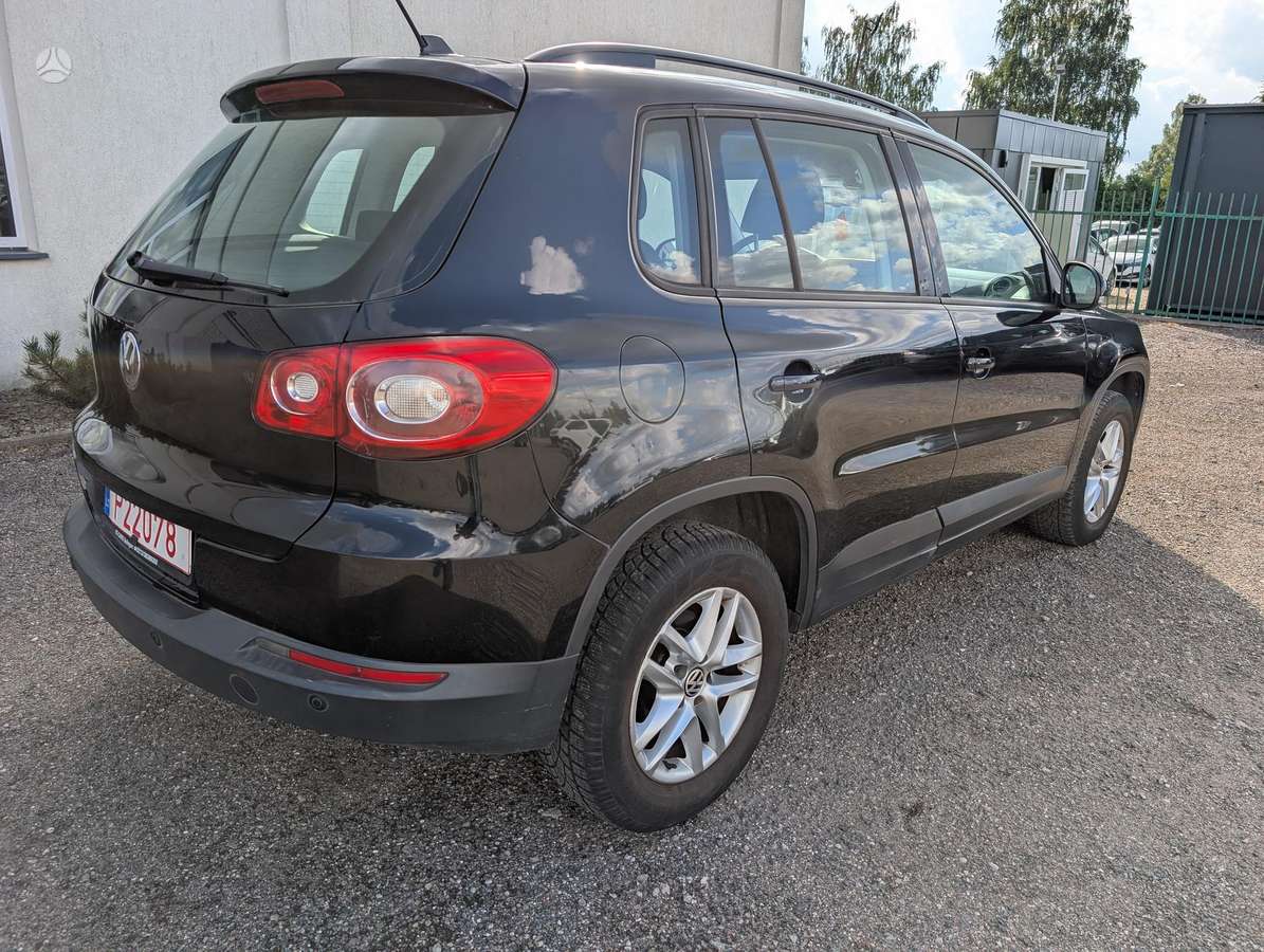 Volkswagen Tiguan 2010 — photo 19