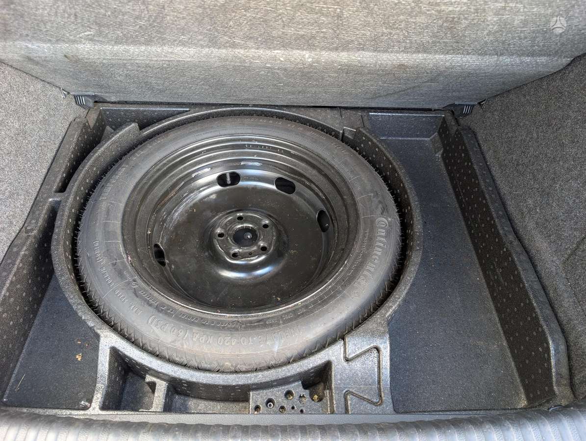 Volkswagen Tiguan 2010 — photo 25