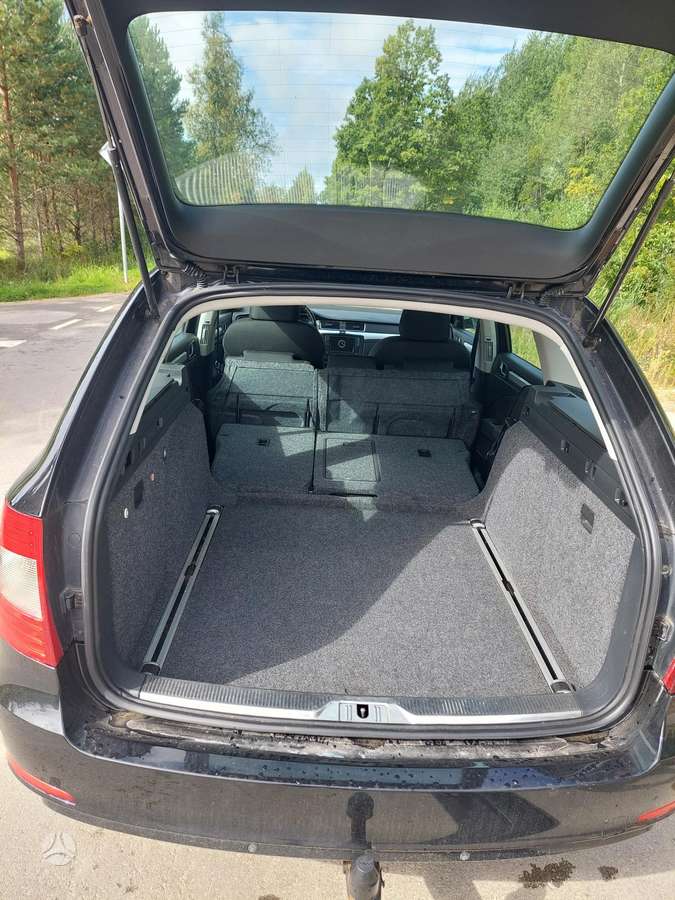 Skoda Superb 2011 — photo 14