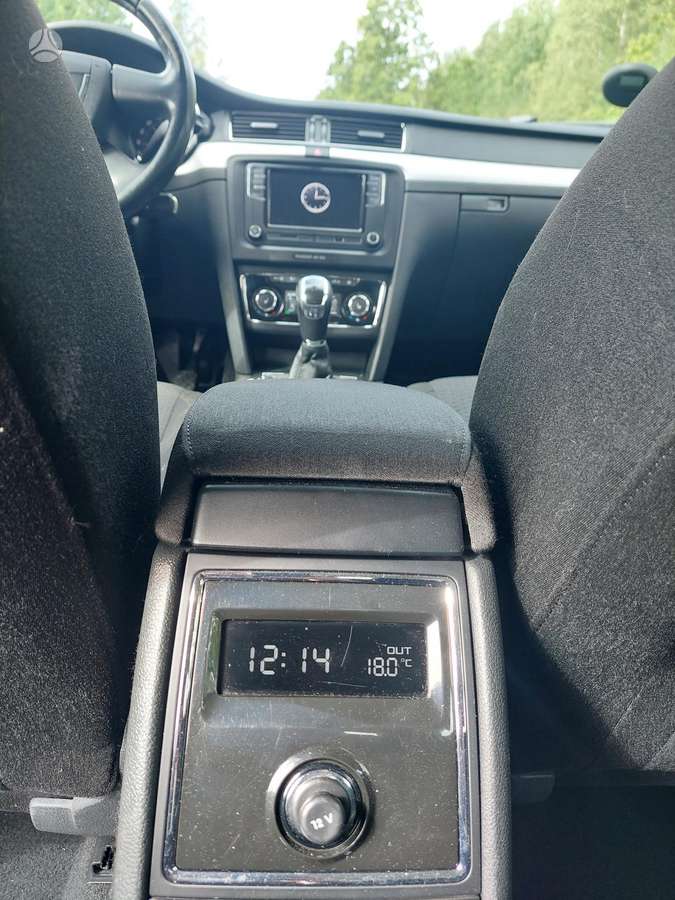 Skoda Superb 2011 — photo 23