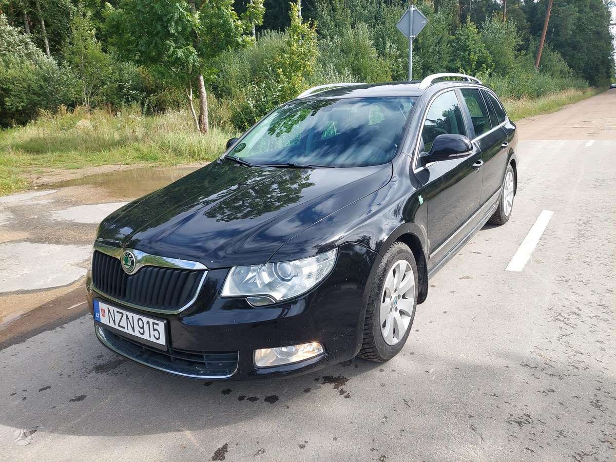 Skoda Superb 2011 — engine 1598 cm³, 105 HP (77kW)