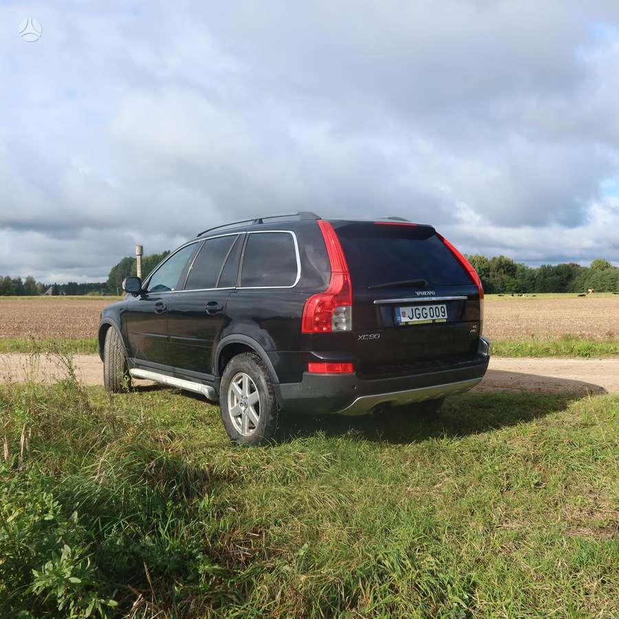 Volvo XC90 2008 — салон