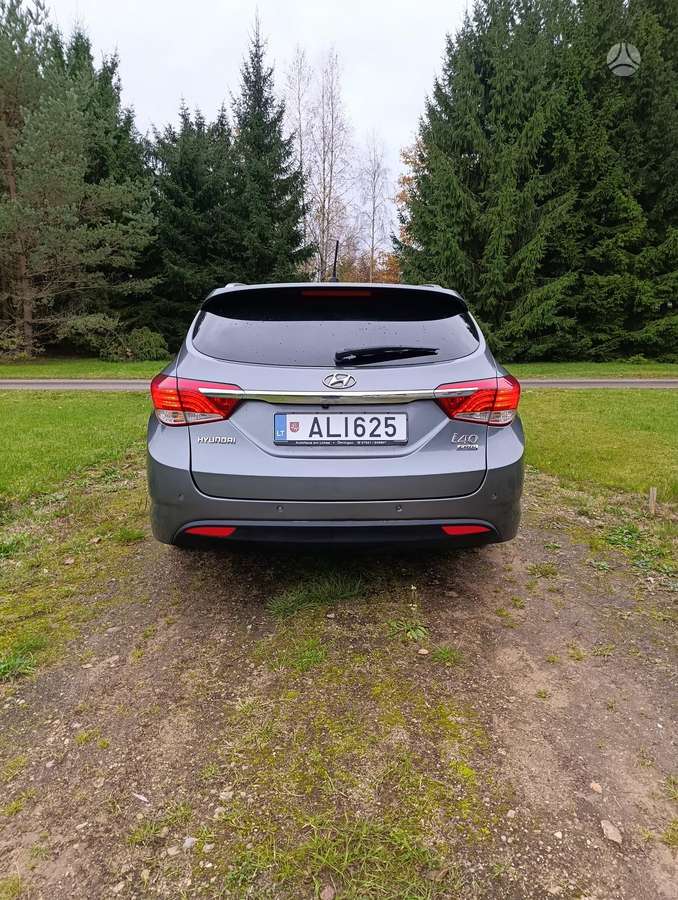 Hyundai i40 2012 — photo 18