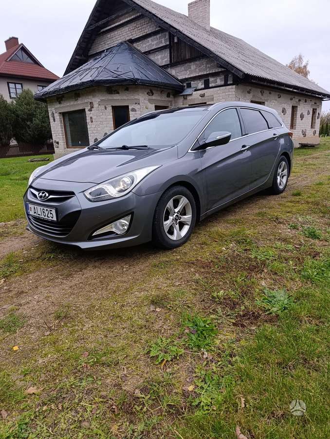 Hyundai i40 2012 — photo 21