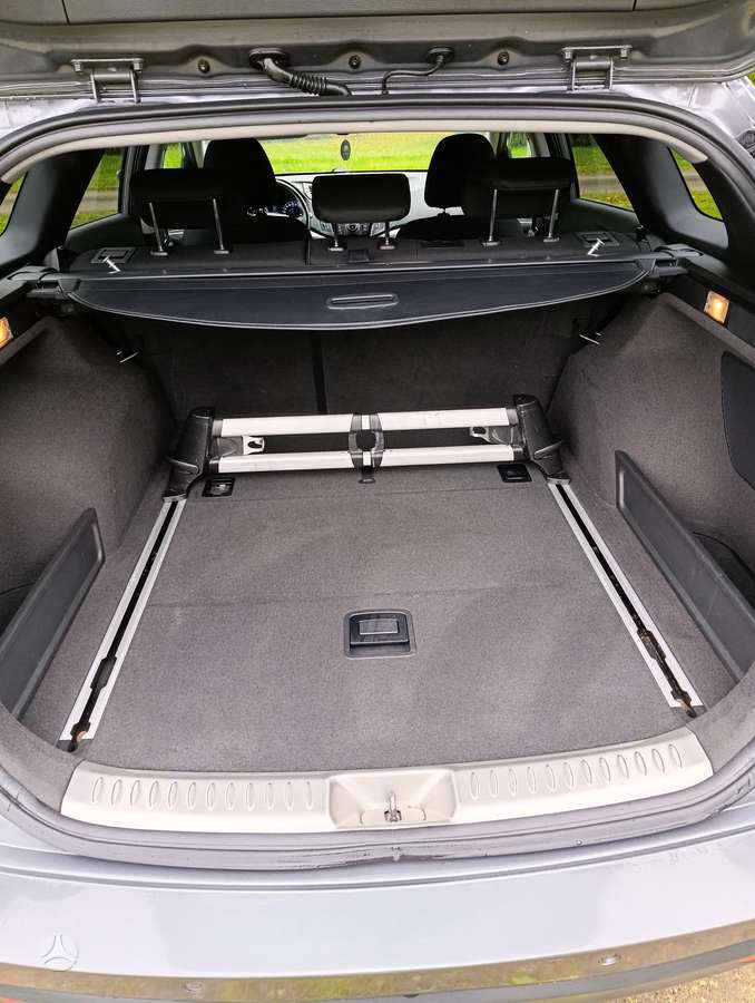 Hyundai i40 2012 — interior