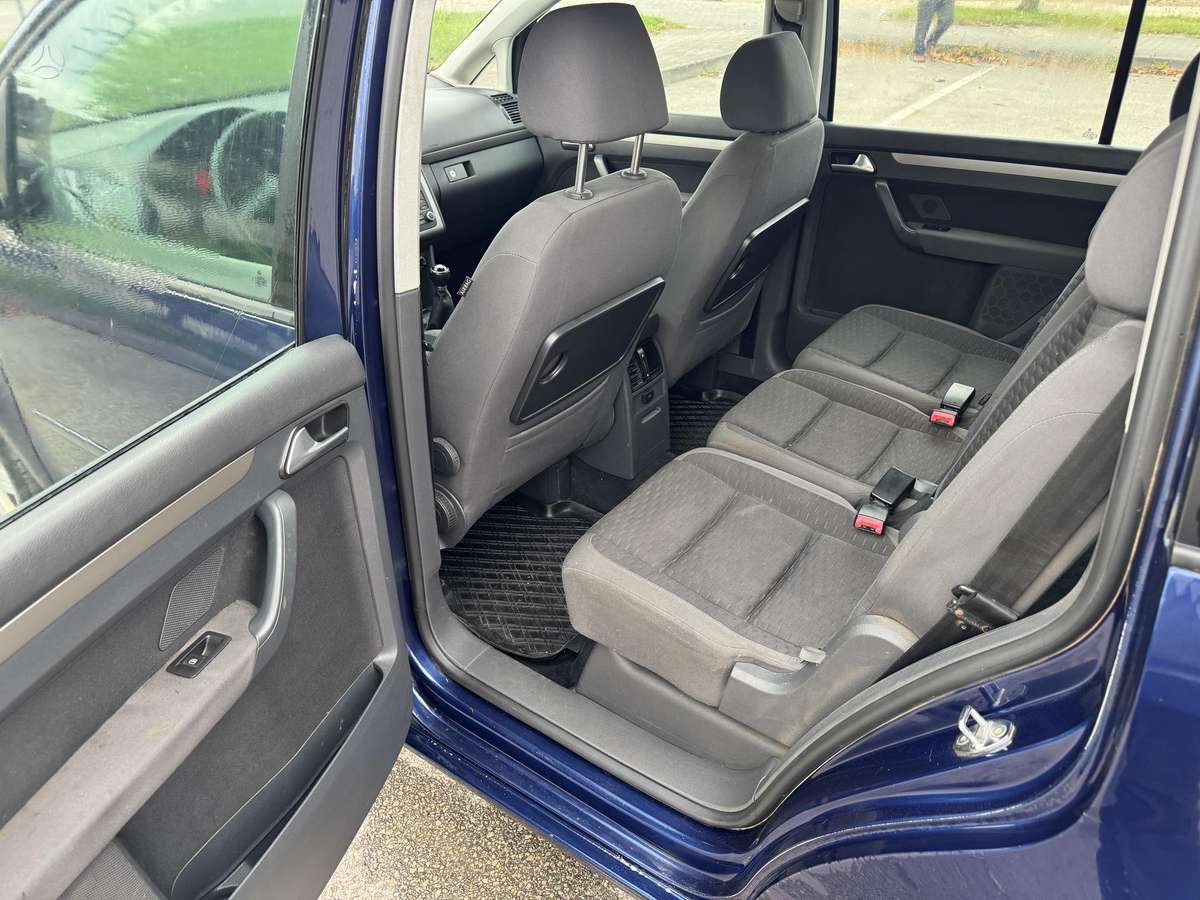 Volkswagen Touran 2008 — photo 10