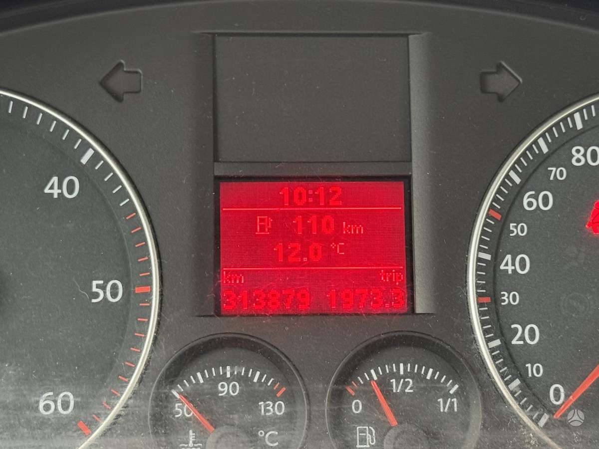 Volkswagen Touran 2008 — photo 12