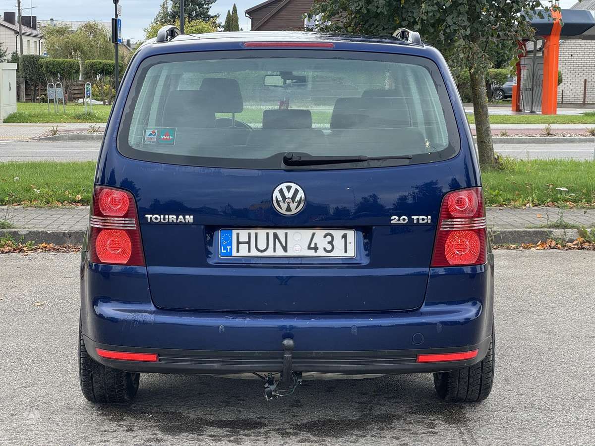 Volkswagen Touran 2008 — engine 1968 cm³, 140 HP (103kW)