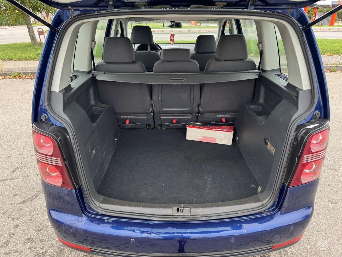 Volkswagen Touran 2008 — photo 9