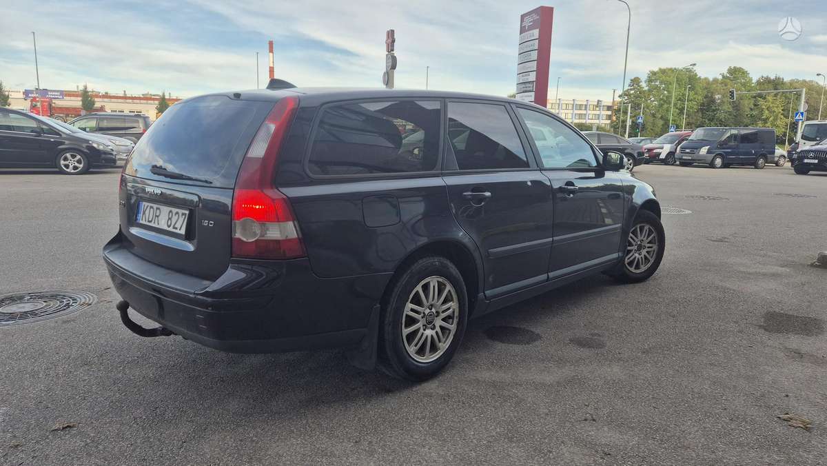Volvo V50 2007 — engine 1560 cm³, 109 HP (80kW)
