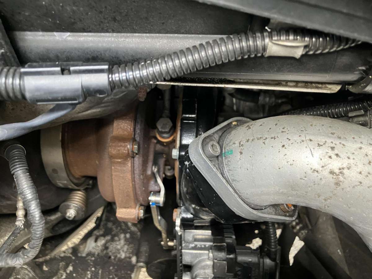 BMW 325 2007 — photo 23