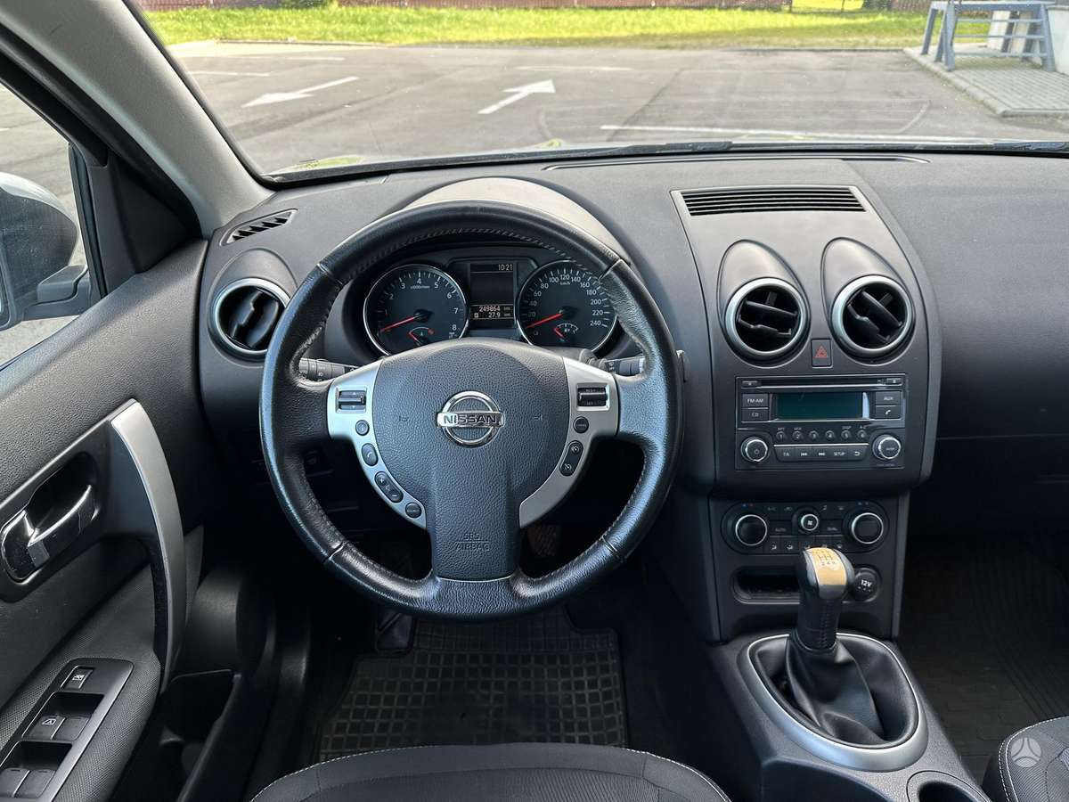 Nissan Qashqai 2011 — photo 10