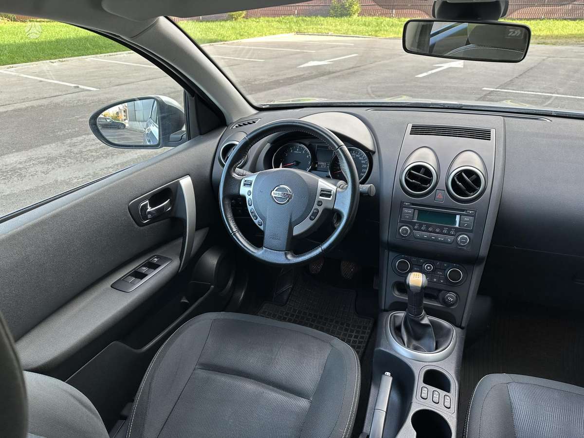 Nissan Qashqai 2011 — photo 11