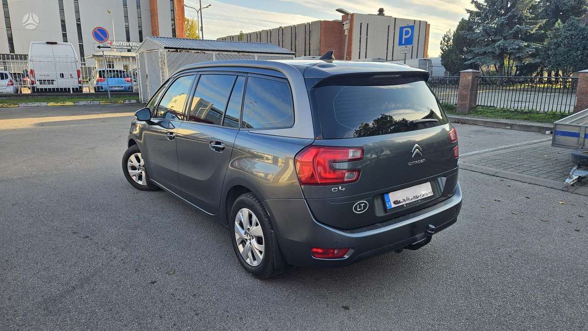 Citroen Grand 2015 — салон