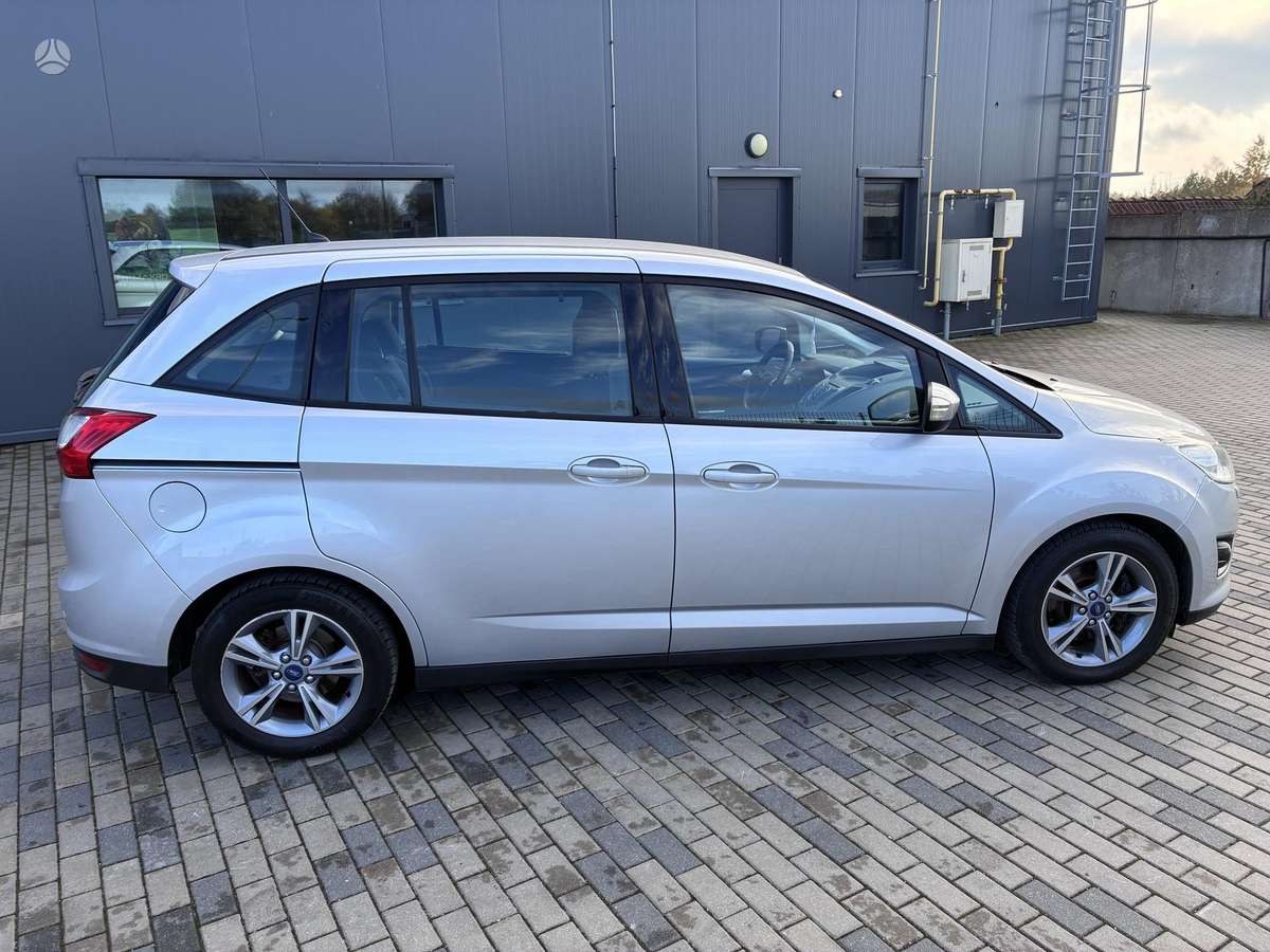 Ford Grand 2015 — photo 6