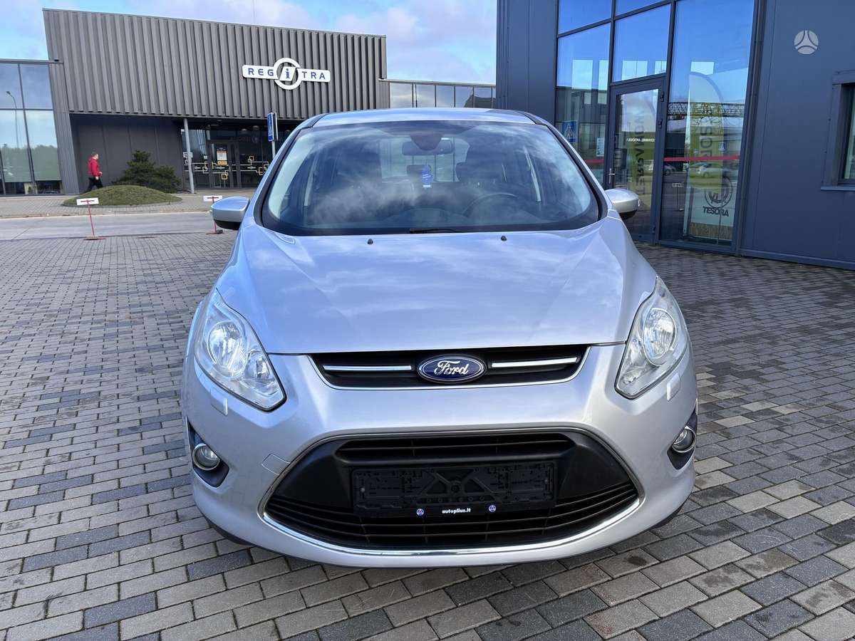 Ford Grand 2015 — photo 8