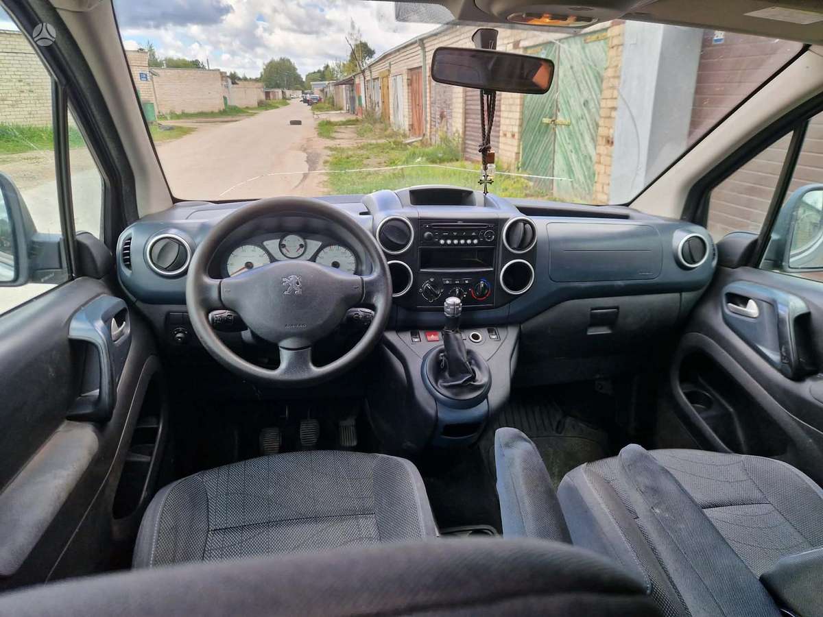 Peugeot Partner 2009 — photo 7