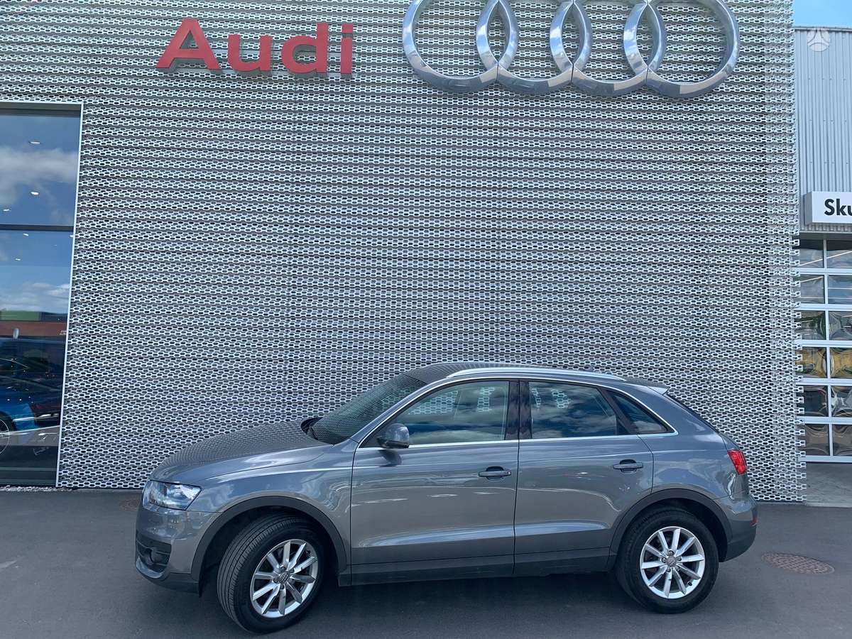 Audi Q3 2014 — вигляд ззаду