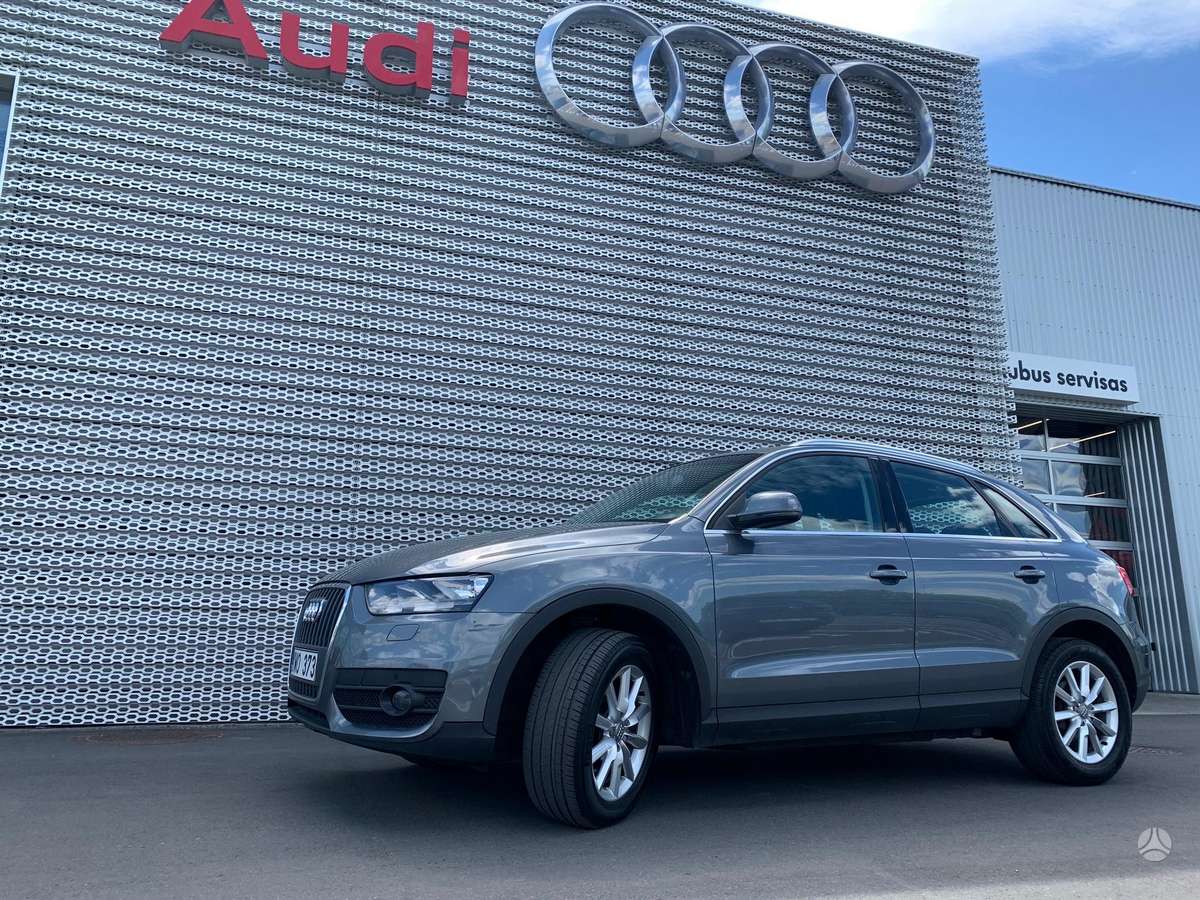 Audi Q3 2014 — салон
