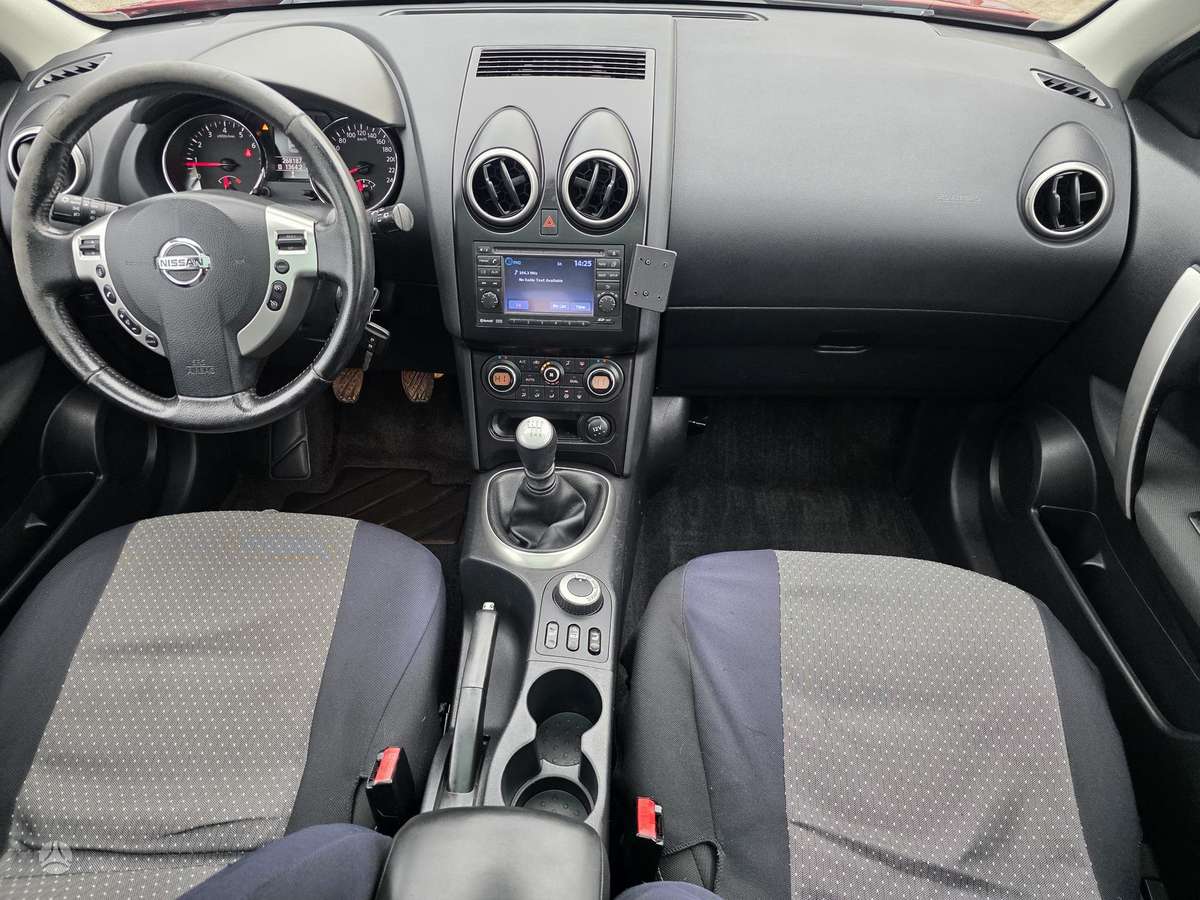 Nissan Qashqai+2 2011 — photo 10