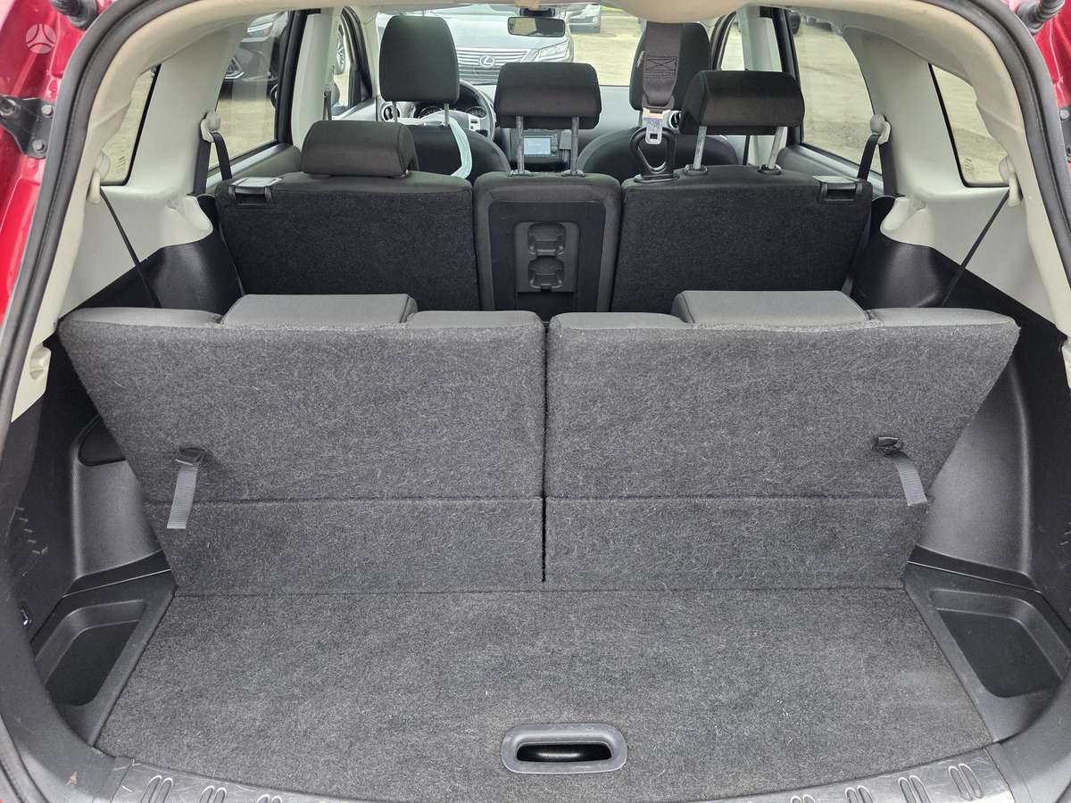 Nissan Qashqai+2 2011 — photo 11