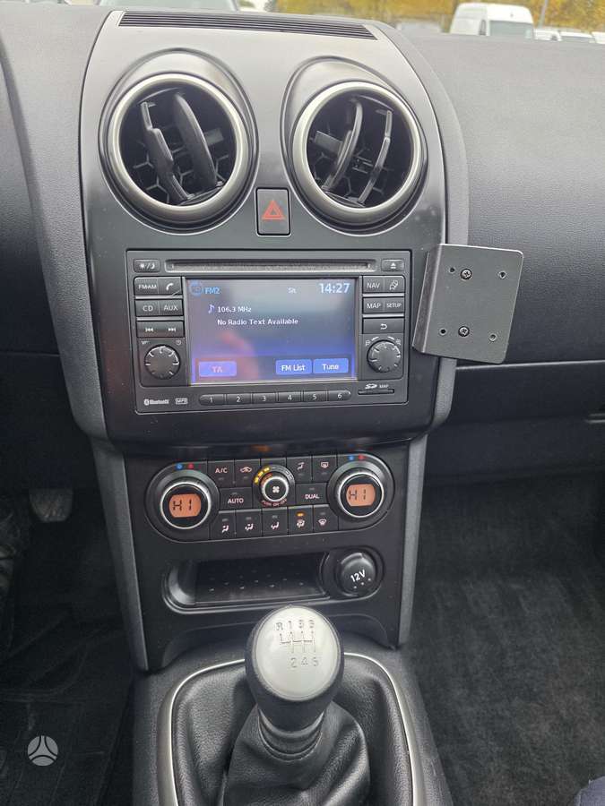Nissan Qashqai+2 2011 — photo 13