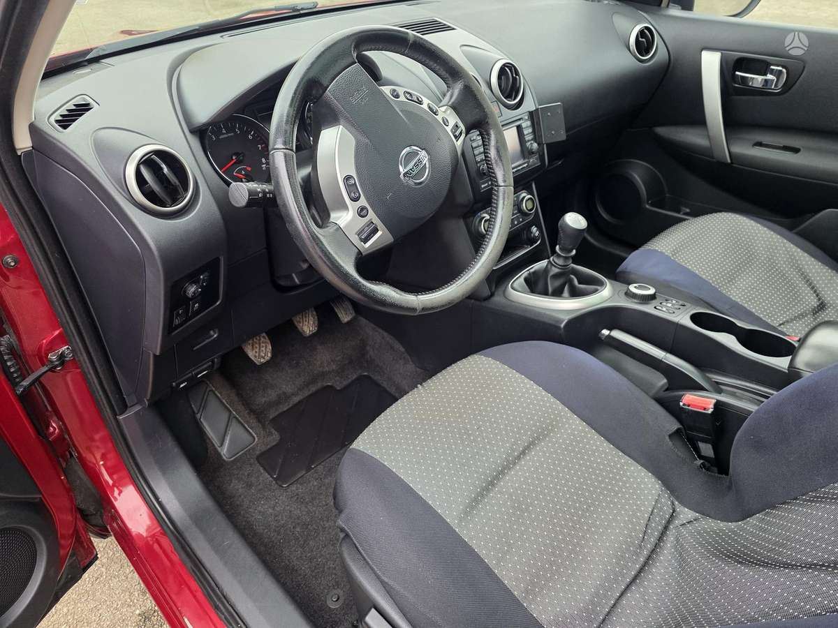 Nissan Qashqai+2 2011 — photo 8