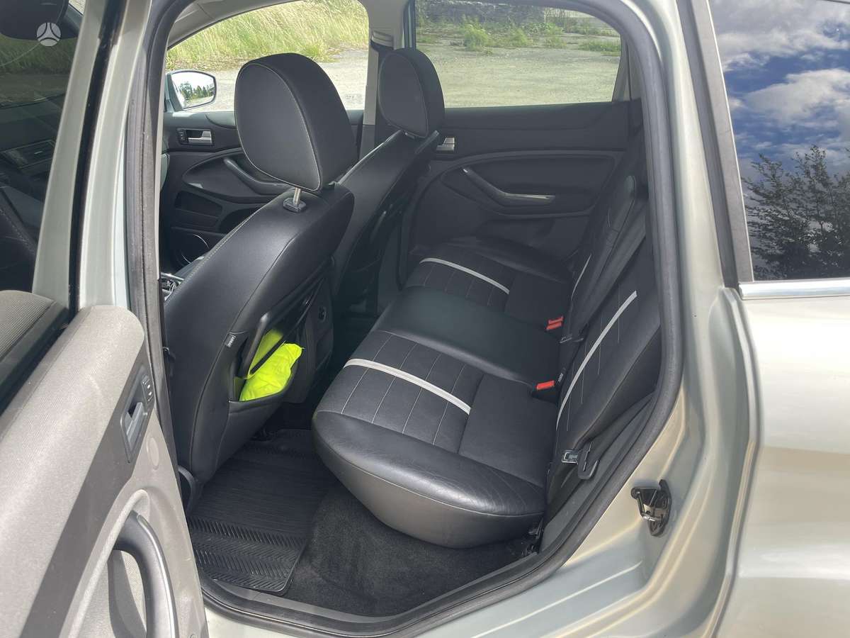 Ford Kuga 2009 — photo 14