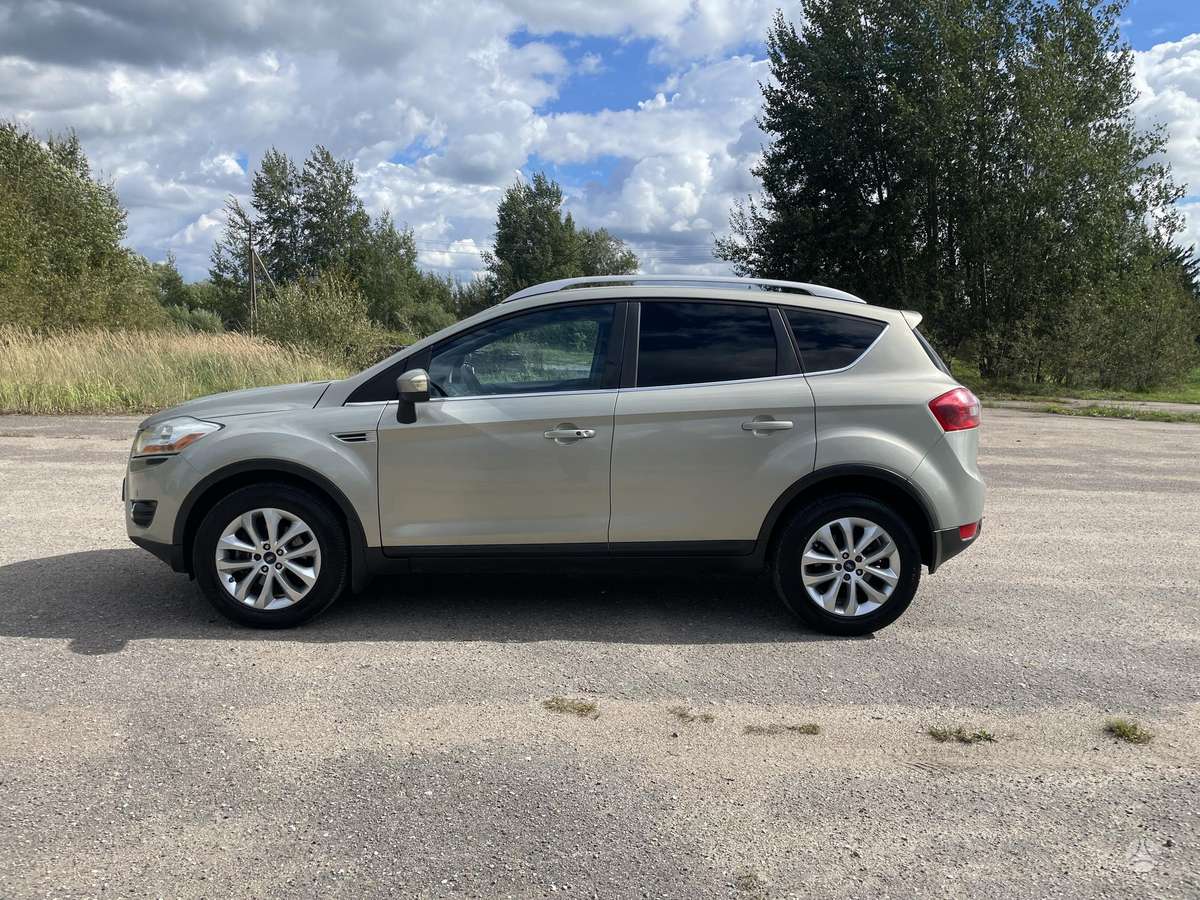 Ford Kuga 2009 — photo 8