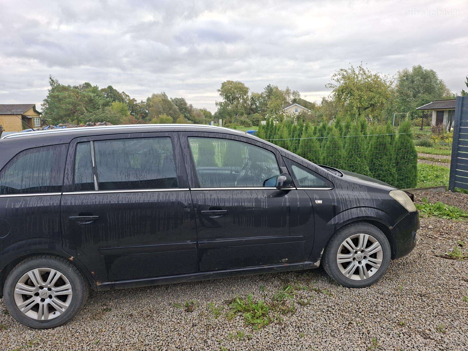 Opel Zafira 2008 — interior