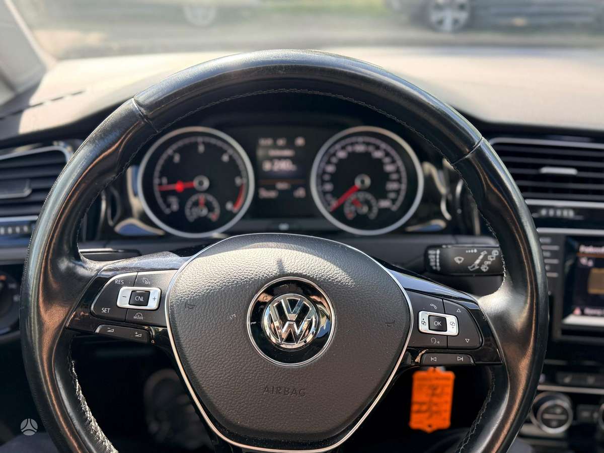 Volkswagen Golf 2015 — photo 15