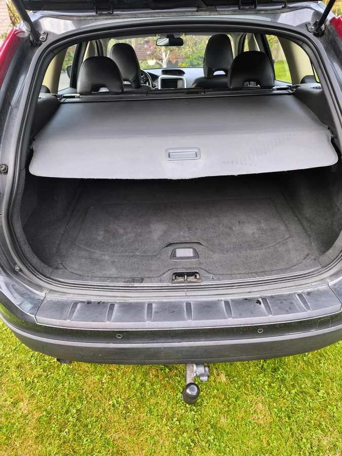 Volvo XC60 2010 — photo 10
