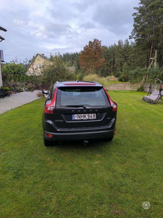 Volvo XC60 2010 — photo 5