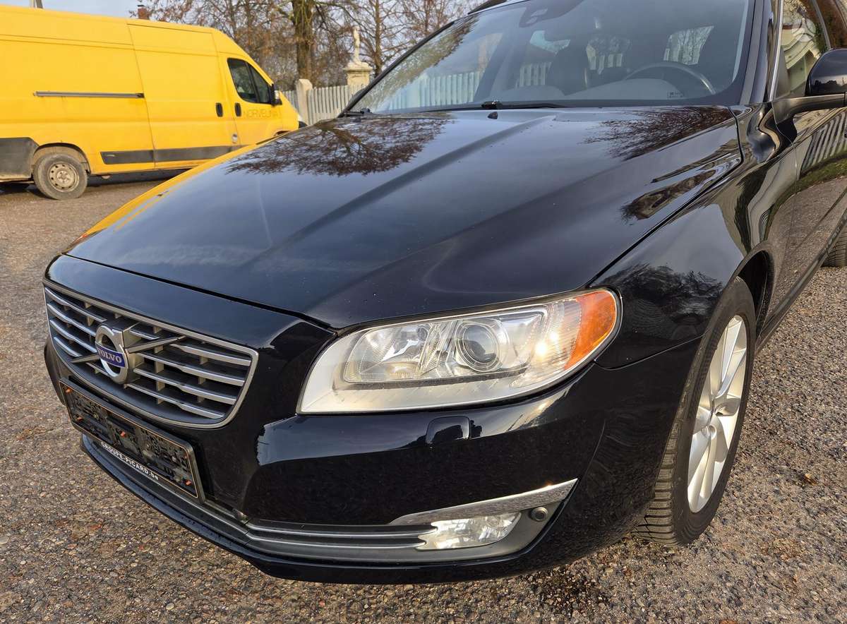 Volvo V70 2014 — photo 10