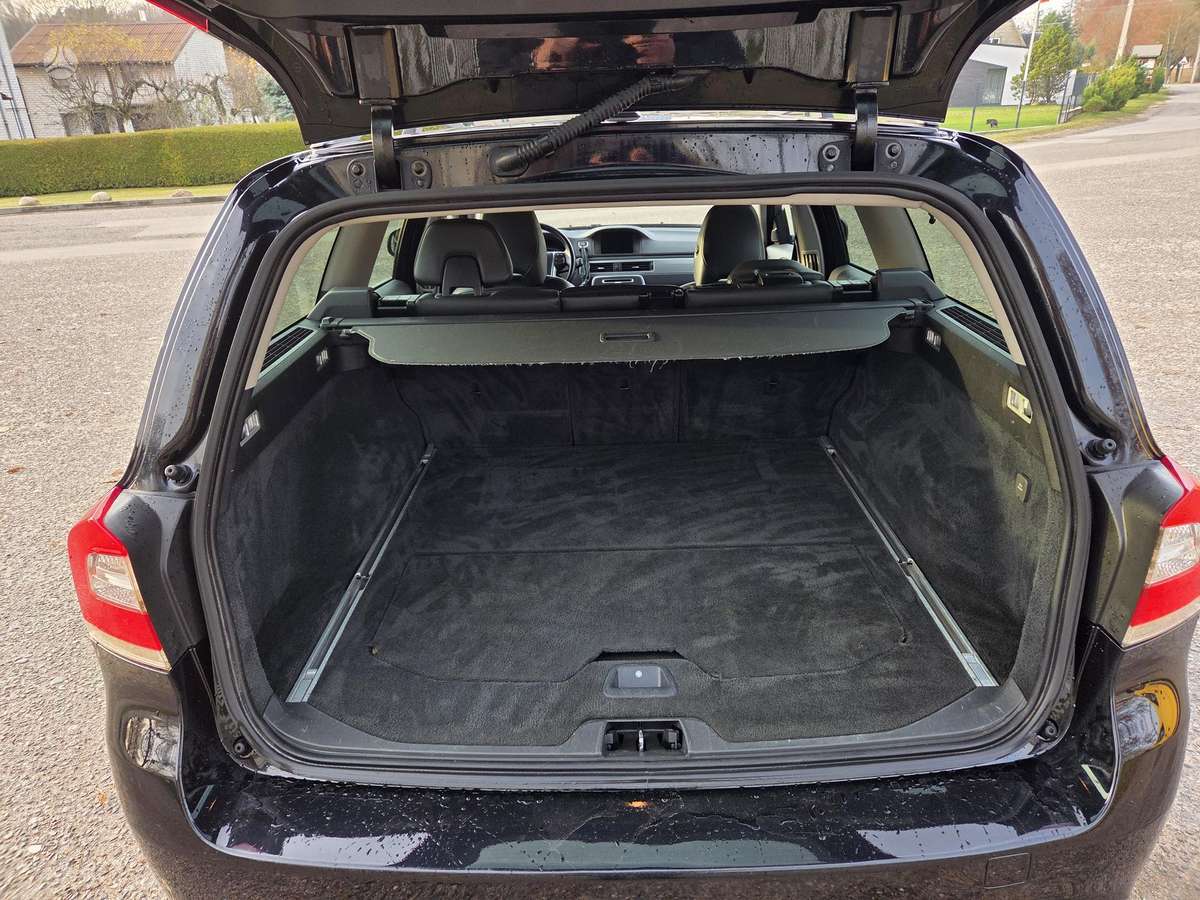 Volvo V70 2014 — photo 22