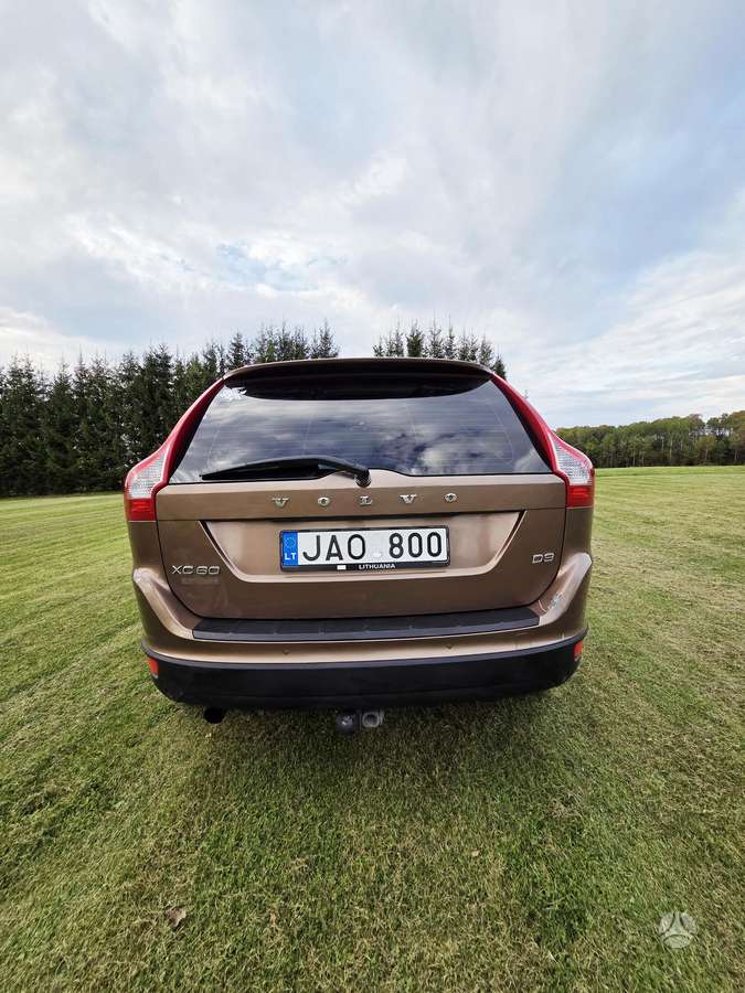 Volvo XC60 2011 — фото 13