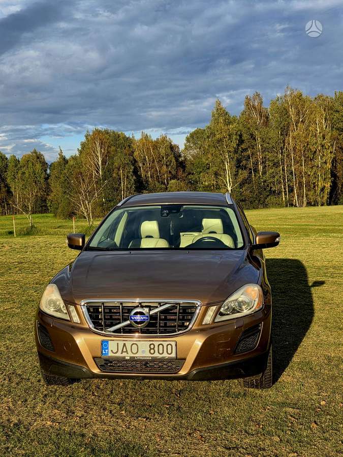 Volvo XC60 2011 — вигляд ззаду