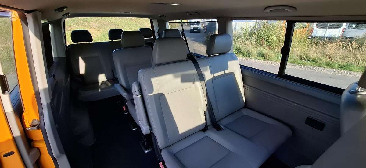 Volkswagen Caravelle 2007 — photo 13