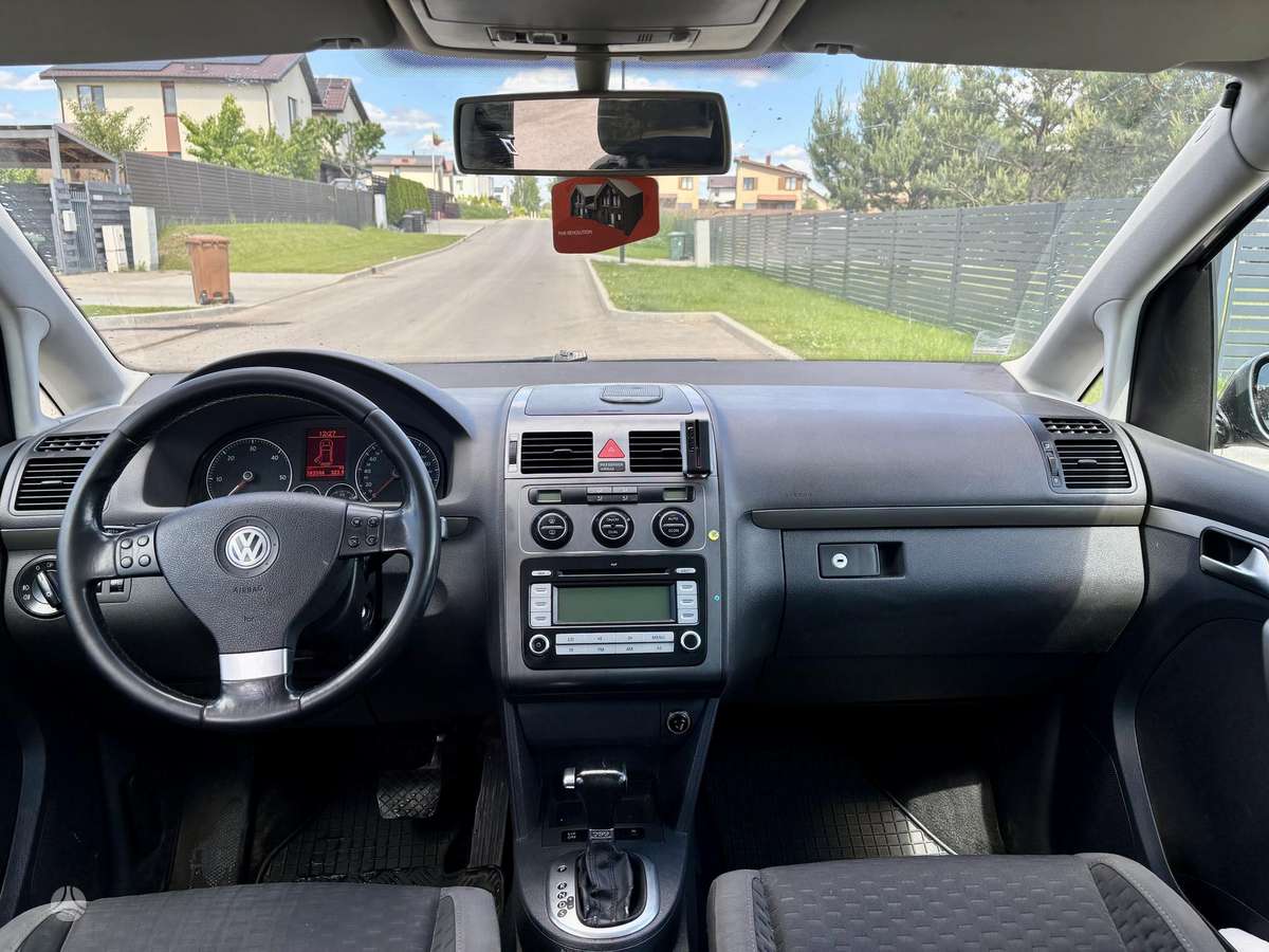 Volkswagen Touran 2007 — photo 8