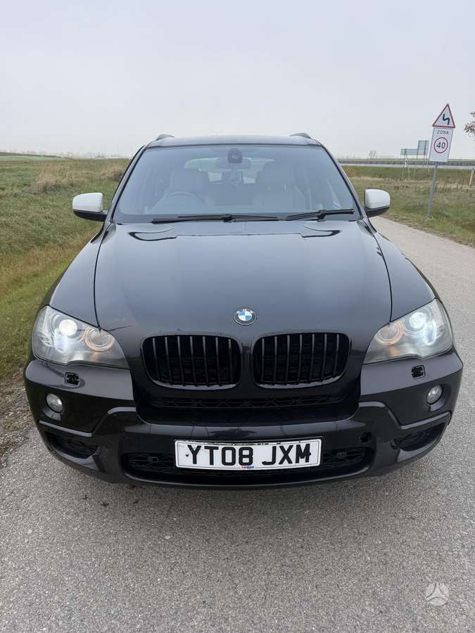 BMW X5 2008 — rear view
