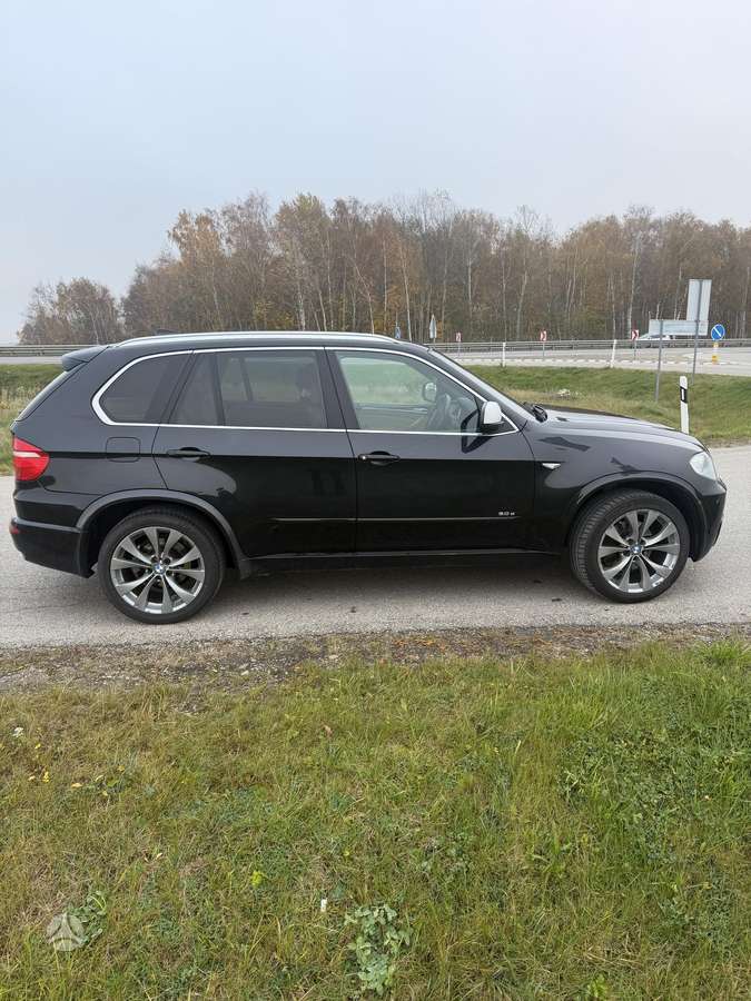 BMW X5 2008 — engine 2993 cm³, 235 HP (173kW)