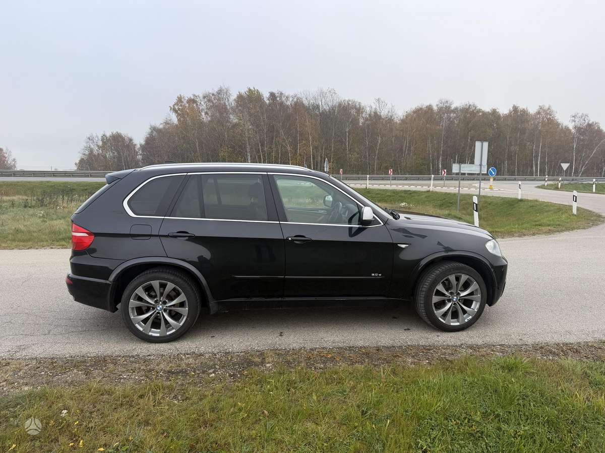 BMW X5 2008 — photo 7