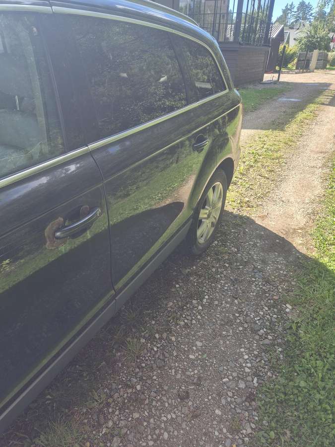 Audi Q7 2008 — photo 10