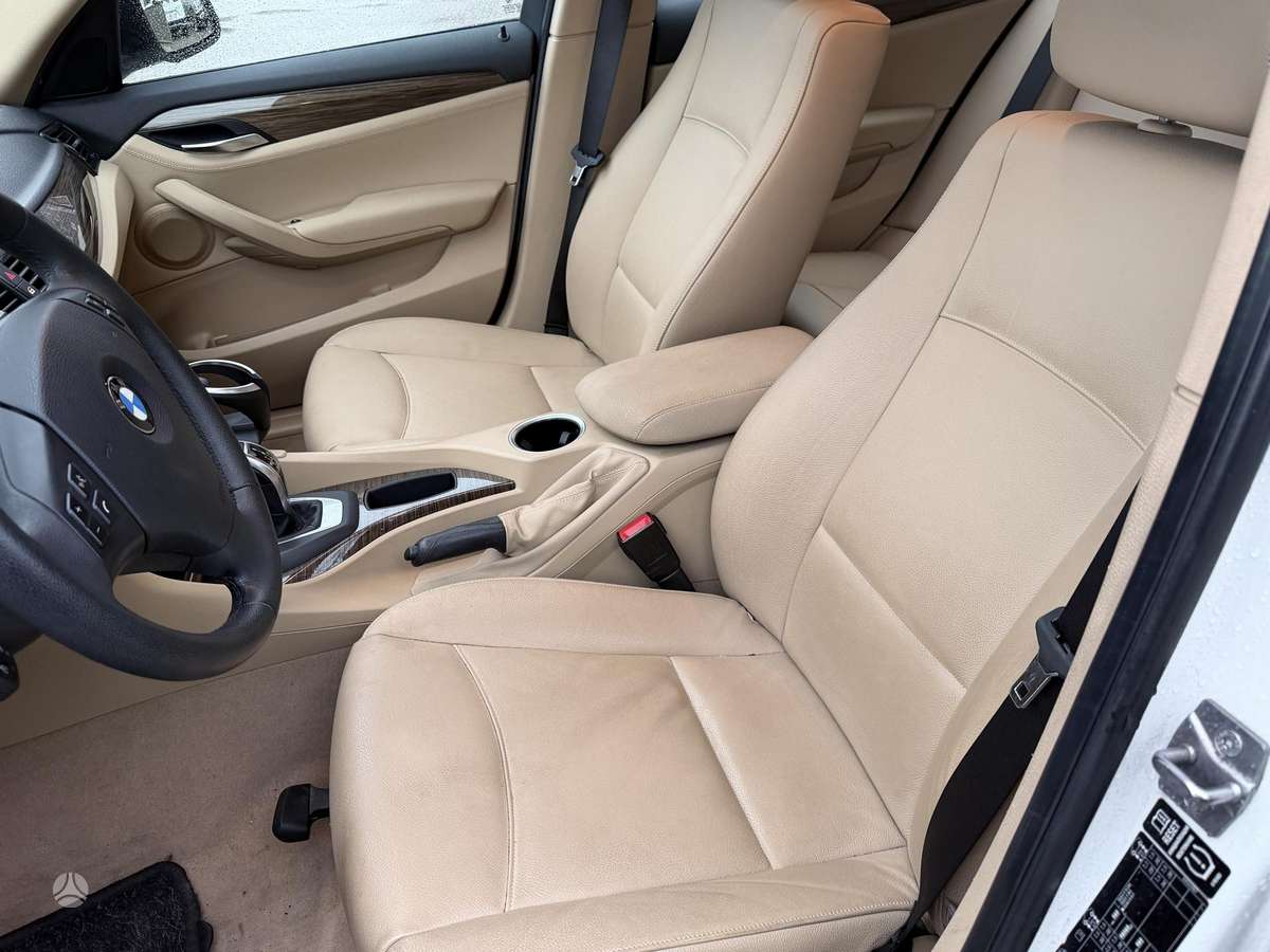 BMW X1 2014 — фото 12