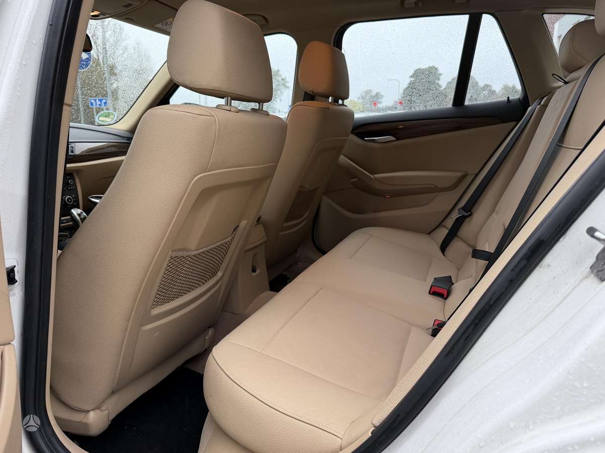 BMW X1 2014 — фото 13