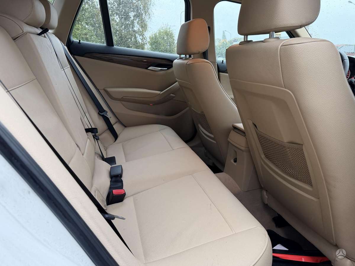 BMW X1 2014 — фото 16