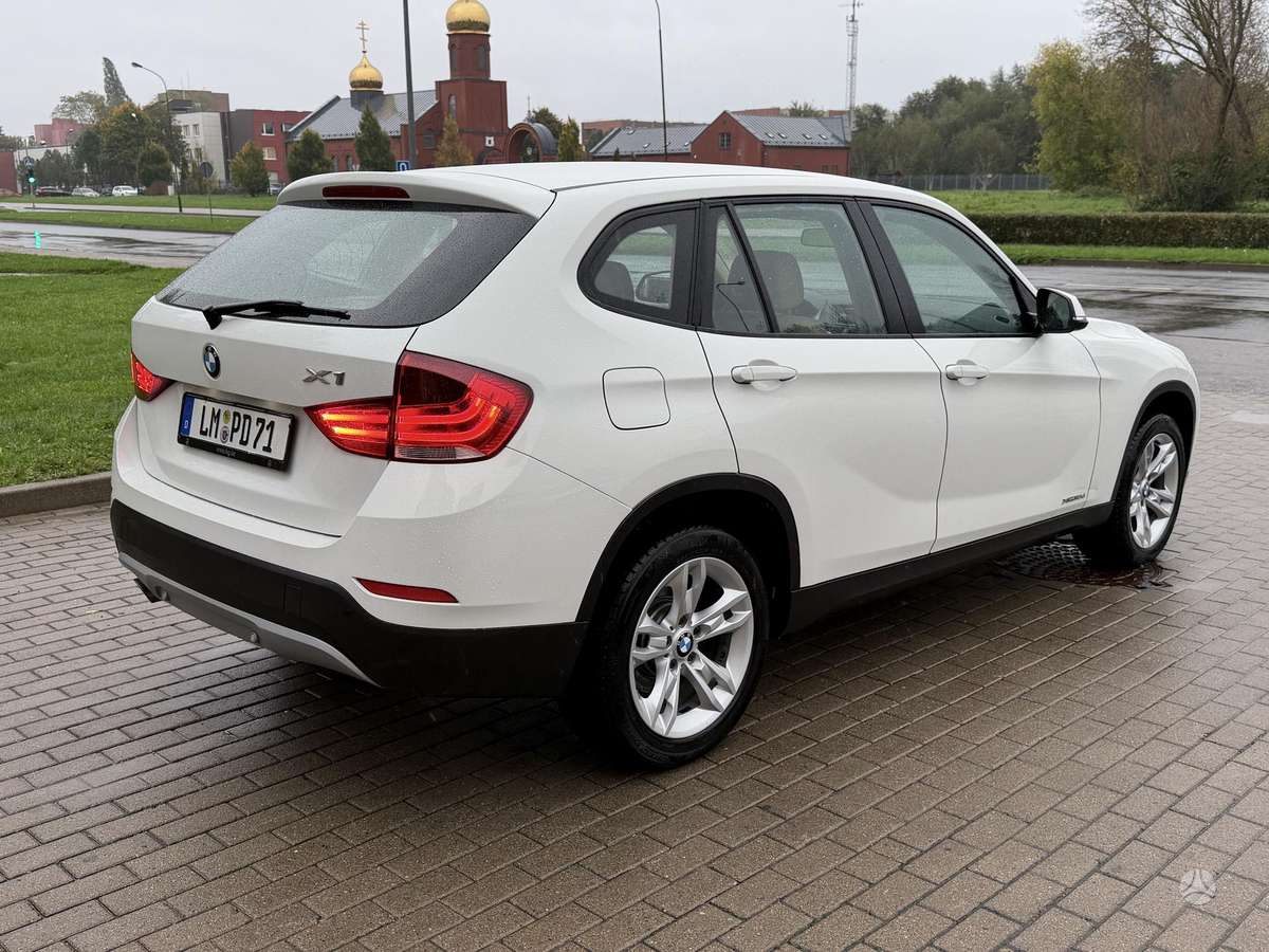 BMW X1 2014 — фото 7