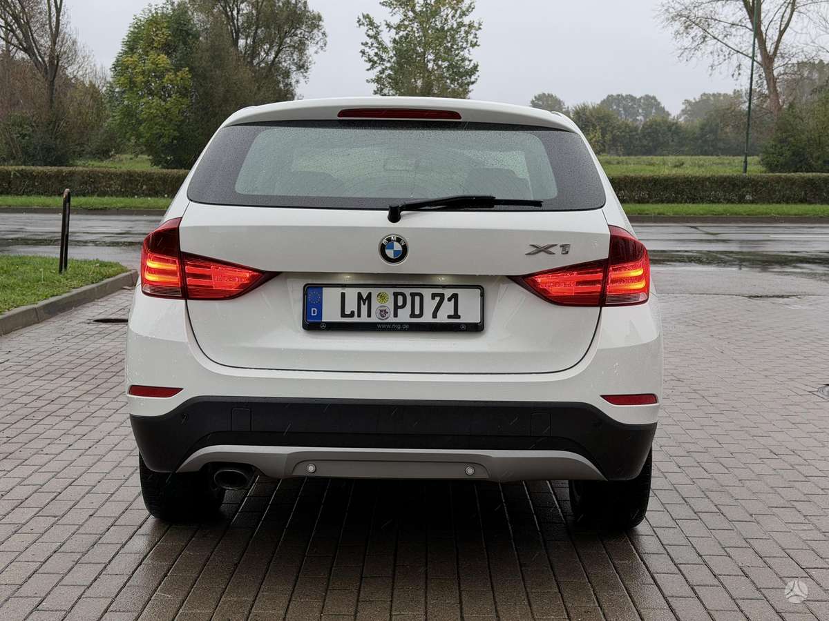 BMW X1 2014 — фото 9