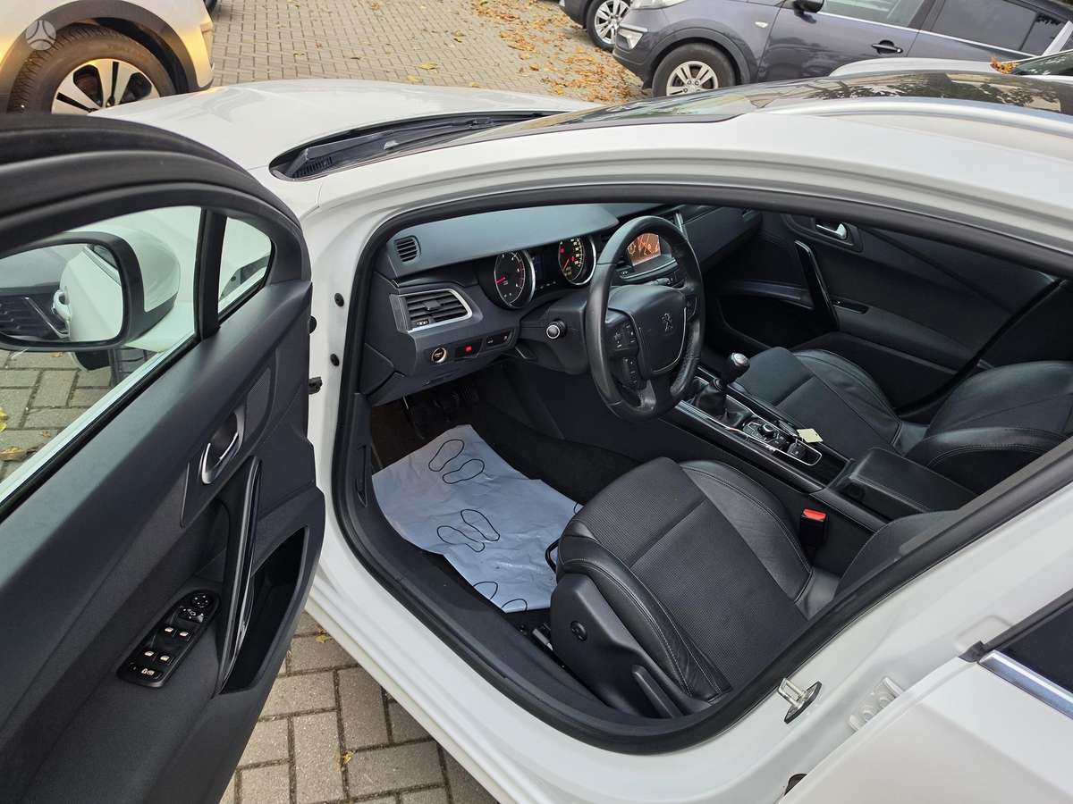 Peugeot 508 2012 — photo 7